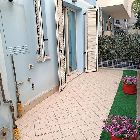 Residence Blu Marine Римини Экстерьер фото