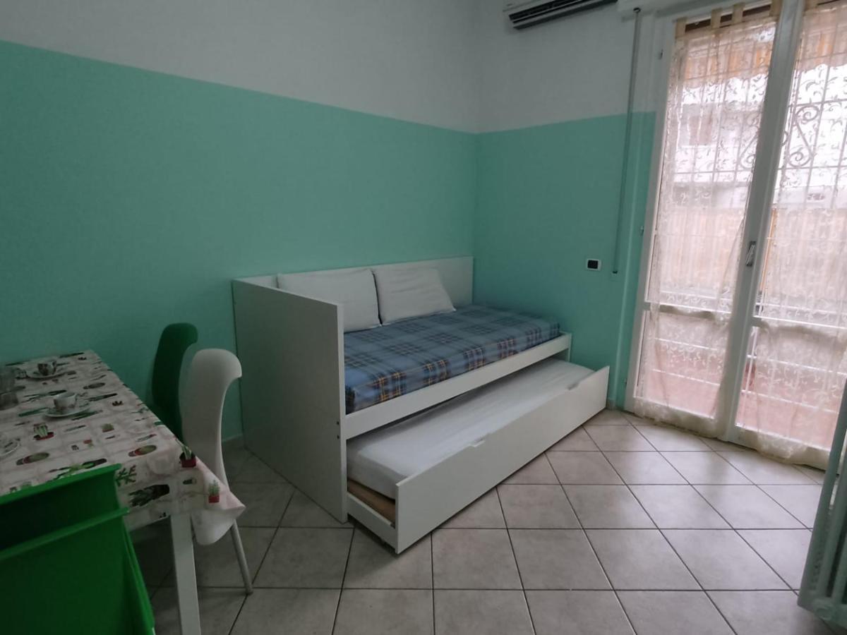 Residence Blu Marine Римини Экстерьер фото