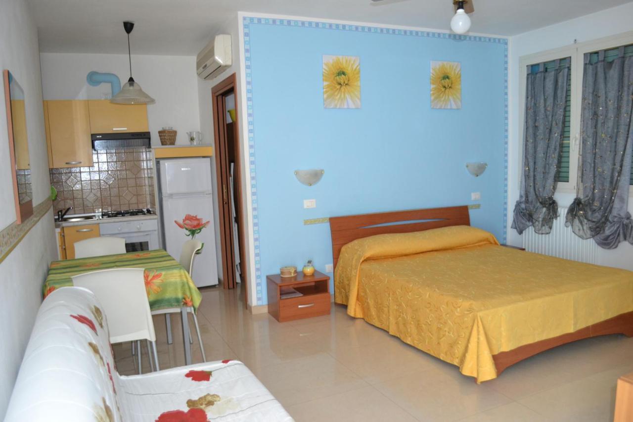 Residence Blu Marine Римини Экстерьер фото