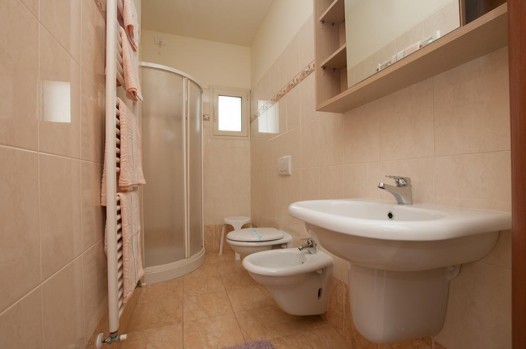 Residence Blu Marine Римини Экстерьер фото