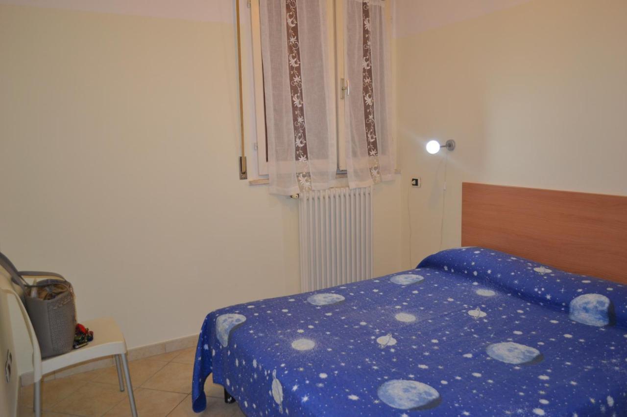Residence Blu Marine Римини Экстерьер фото