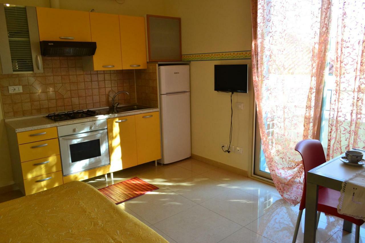 Residence Blu Marine Римини Экстерьер фото